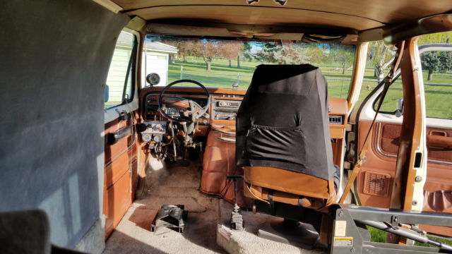 1982 White Ford E-Series Van Standard Passenger Van