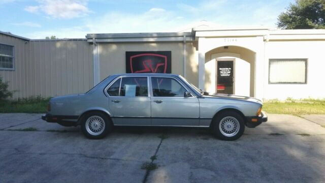 1981 Gray BMW 7-Series Sedan