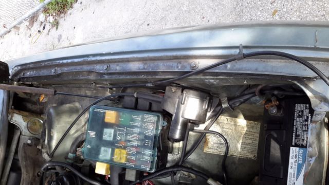 1987 Blue BMW 5-Series