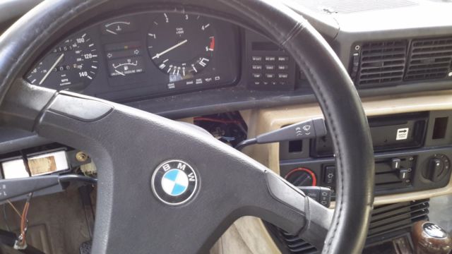 1987 Blue BMW 5-Series