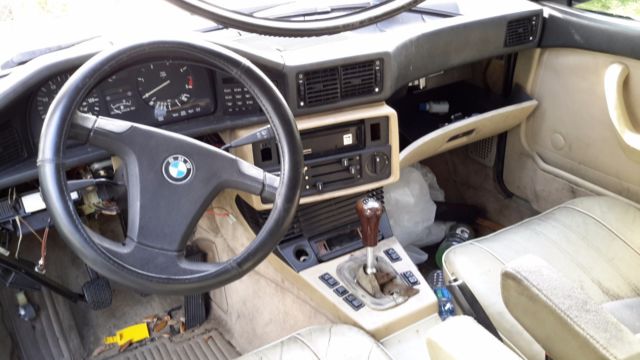 1987 Blue BMW 5-Series