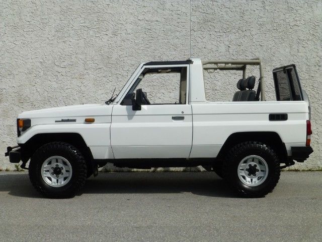1986 White Toyota Land Cruiser SUV