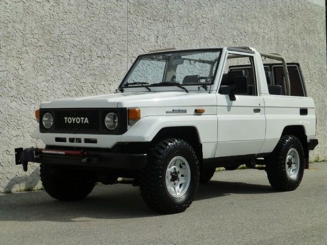 1986 White Toyota Land Cruiser SUV
