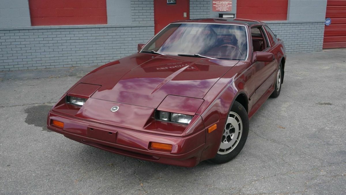1986 Burgundy Nissan 300ZX Hatchback
