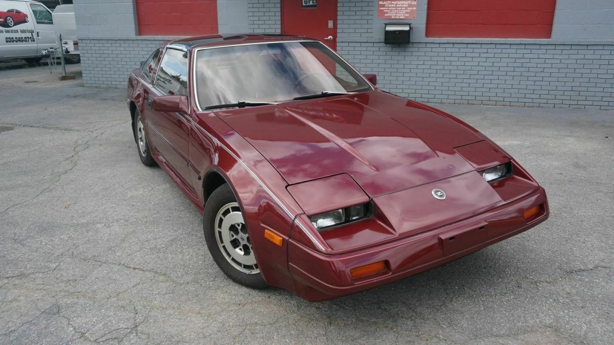 1986 Burgundy Nissan 300ZX Hatchback