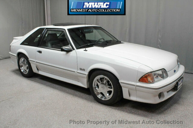 1988 Oxford White Ford Mustang Coupe