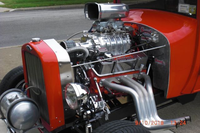 1927 Red Ford Model T Coupe