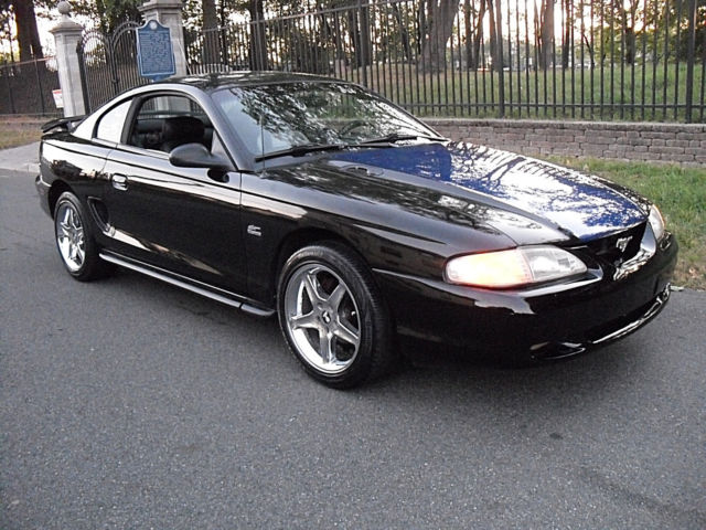 1994 Black Ford Mustang Coupe