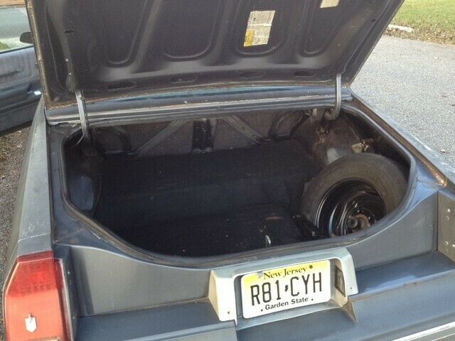 1987 Gray Chevrolet Monte Carlo Coupe