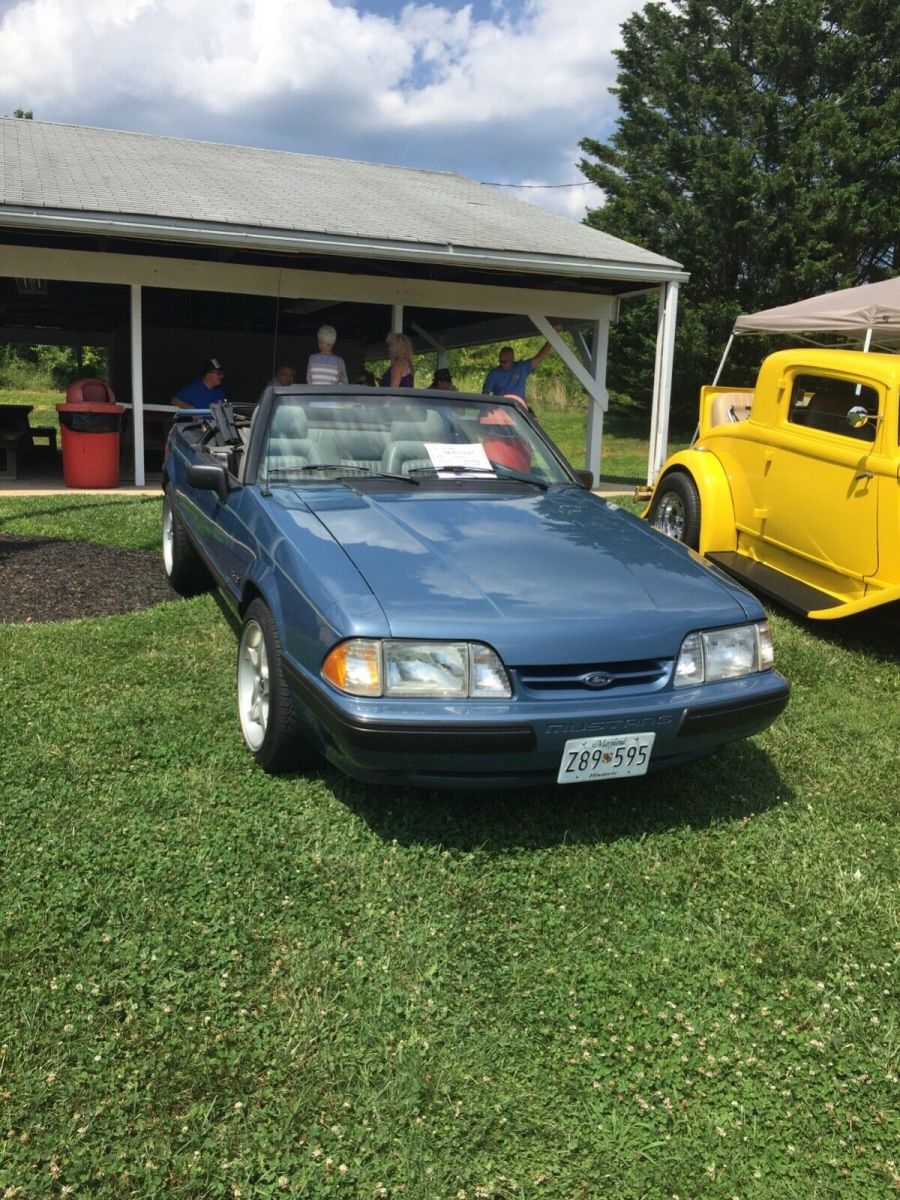 1989 Ford Mustang Convertible