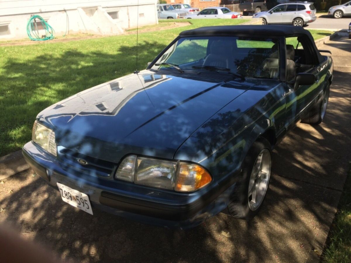 1989 Ford Mustang Convertible