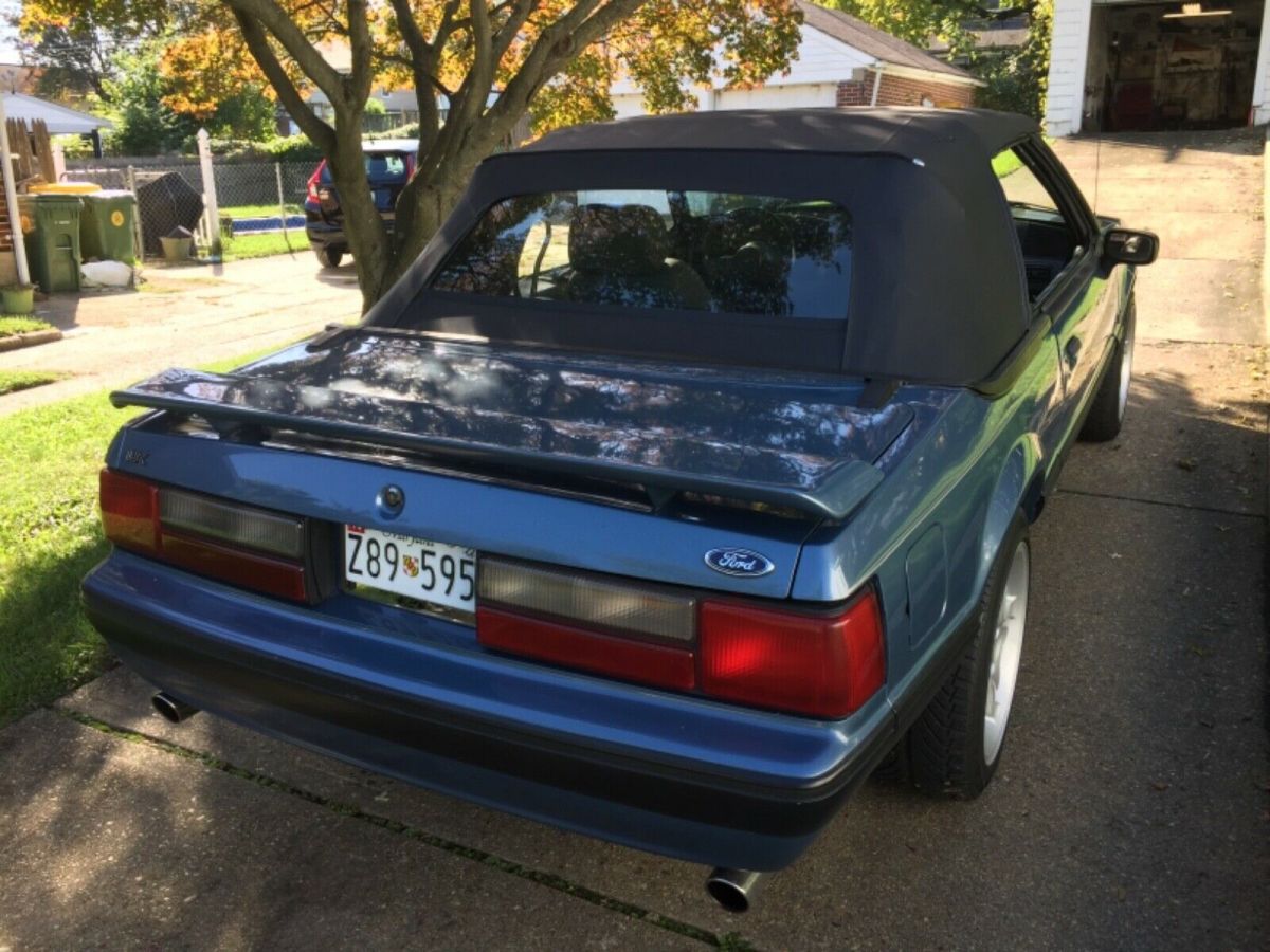 1989 Ford Mustang Convertible