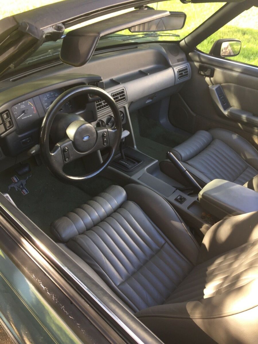 1989 Ford Mustang Convertible