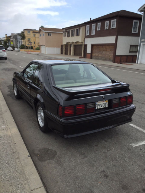 1989 Black Ford Mustang
