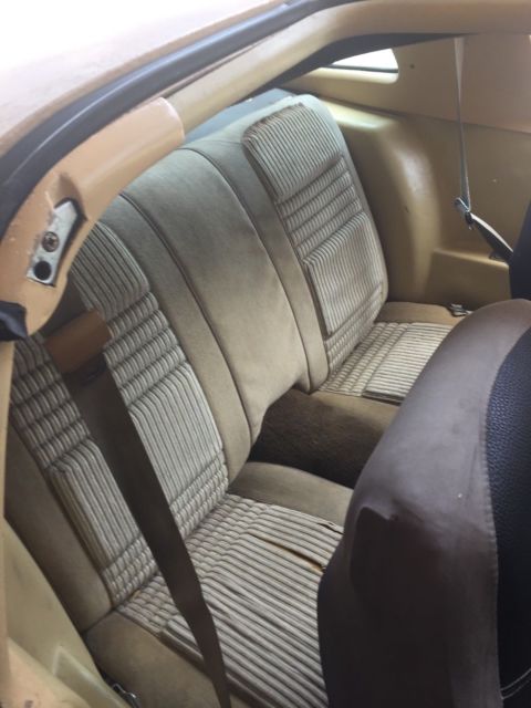 1981 Gold Pontiac Trans Am Coupe t-tops