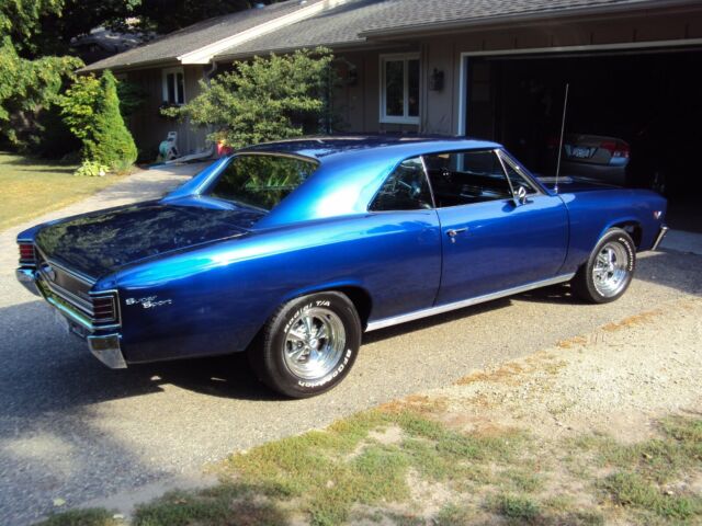 1967 Blue Chevrolet Chevelle Coupe