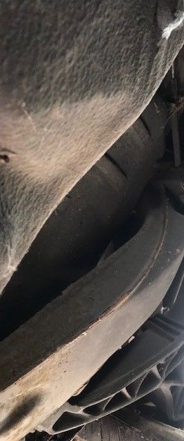 1985 Red Mercedes-Benz 500-Series Coupe