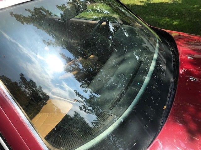 1985 Red Mercedes-Benz 500-Series Coupe