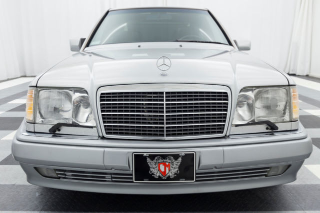 1994 Gray Mercedes-Benz 300-Series Sedan