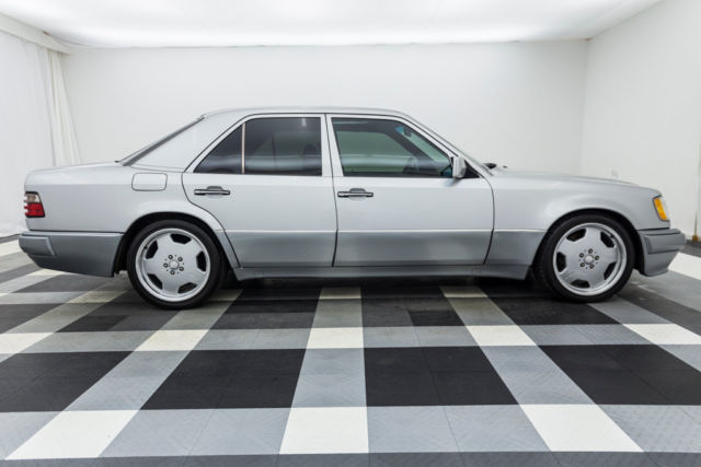 1994 Gray Mercedes-Benz 300-Series Sedan