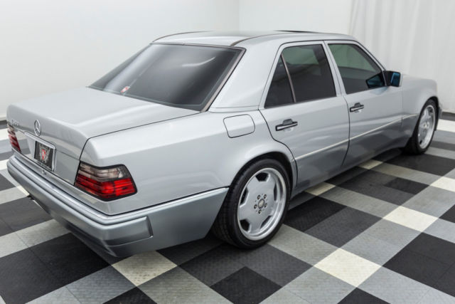 1994 Gray Mercedes-Benz 300-Series Sedan