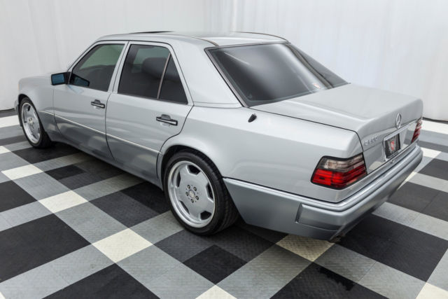 1994 Gray Mercedes-Benz 300-Series Sedan