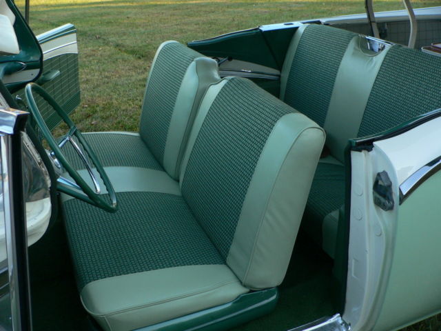 1957 COLONIAL WHITE/WILLOW GREEN Ford Fairlane RETRACTABLE
