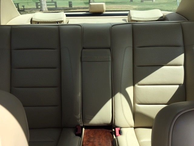 1992 Smoke Silver Mercedes-Benz 500-Series Sedan