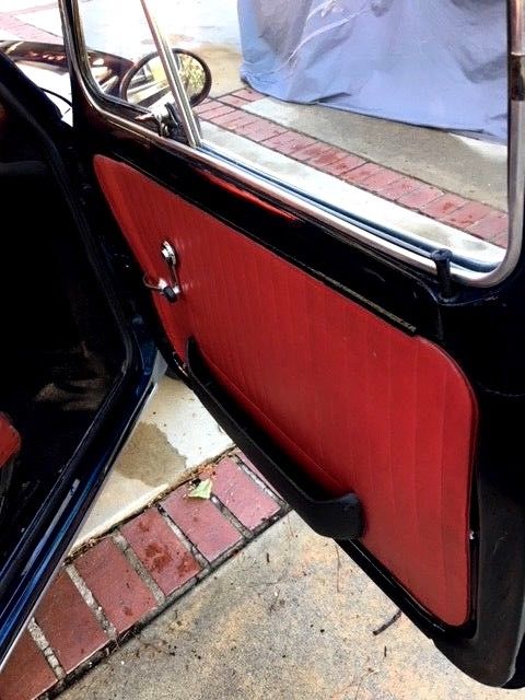 1971 midnight dark blue Fiat 500L Coupe