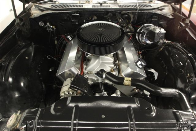 1972 Purple Oldsmobile Cutlass