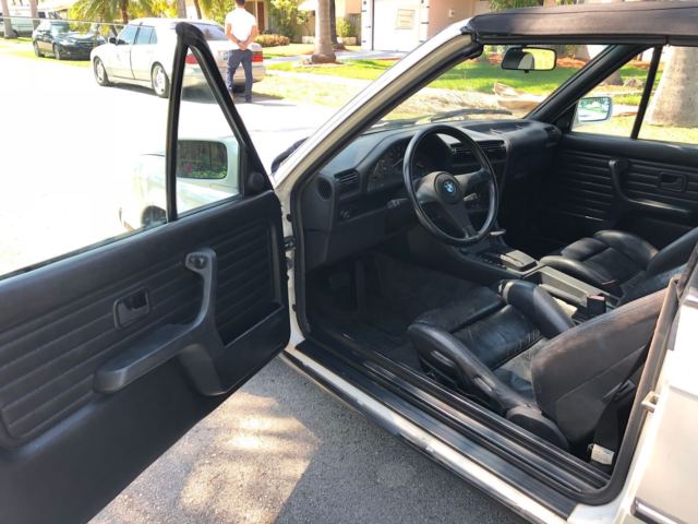 1987 White BMW 3-Series Convertible