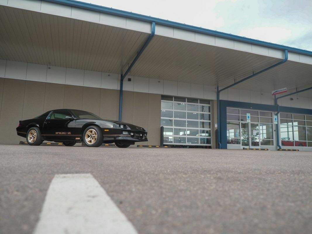 1985 Black Chevrolet Camaro --