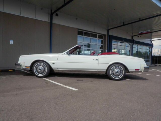 1982 White Buick Riviera --