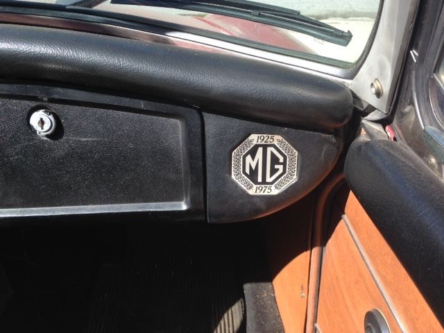 1975 Red MG MGB Convertible