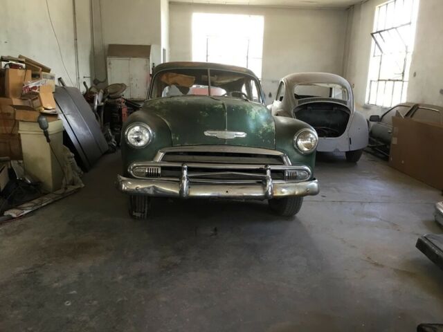 1951 green Chevrolet 4dr sedan 4dr