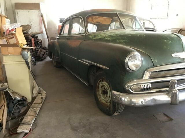 1951 green Chevrolet 4dr sedan 4dr