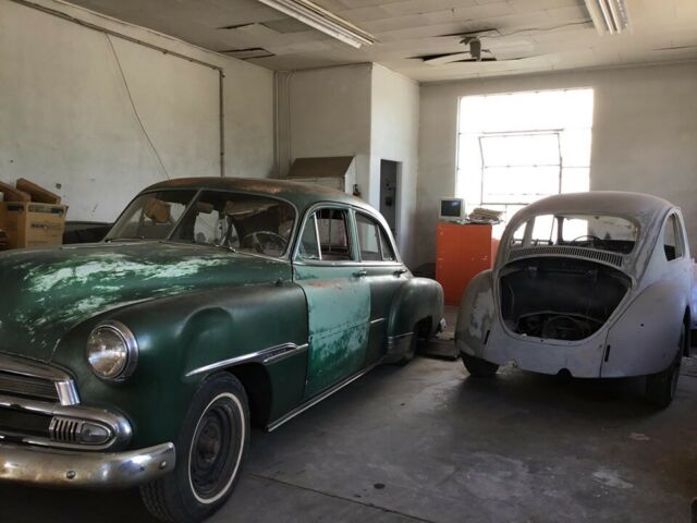 1951 green Chevrolet 4dr sedan 4dr