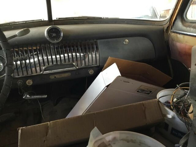 1951 green Chevrolet 4dr sedan 4dr