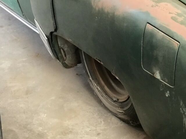 1951 green Chevrolet 4dr sedan 4dr