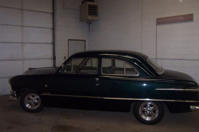1951 Brown Ford FORD Sedan