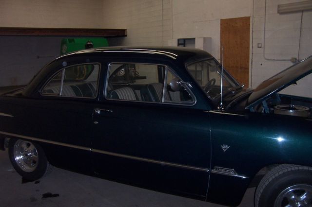 1951 Brown Ford FORD Sedan