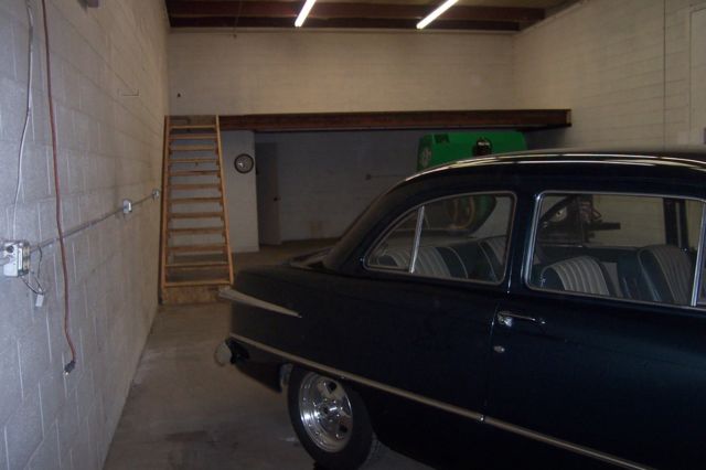 1951 Brown Ford FORD Sedan