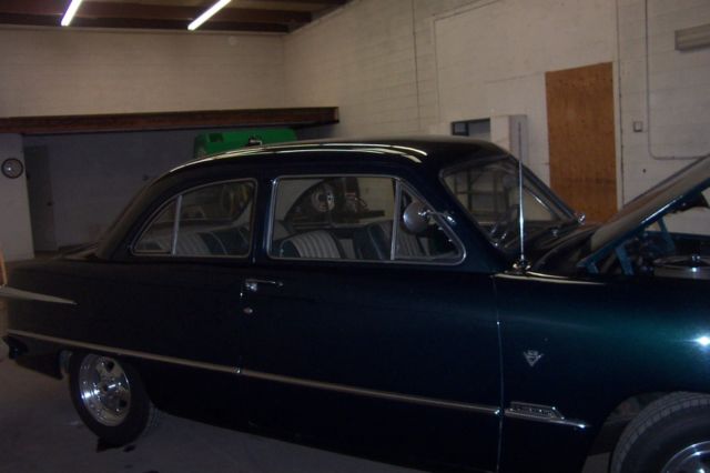 1951 Brown Ford FORD Sedan