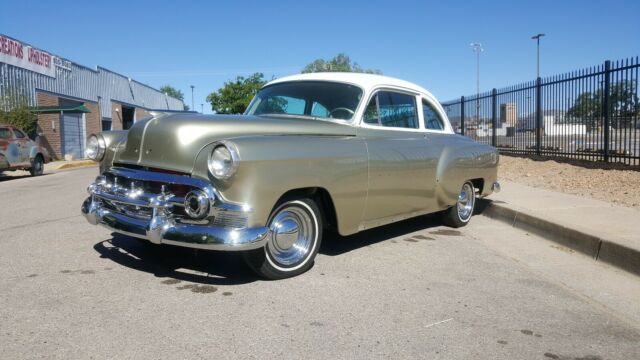 1953 Gold Chevrolet Bel Air/150/210