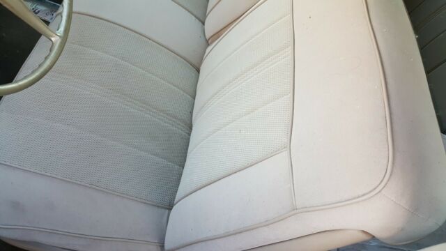 1953 Gold Chevrolet Bel Air/150/210