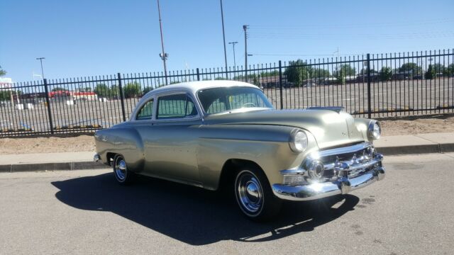 1953 Gold Chevrolet Bel Air/150/210