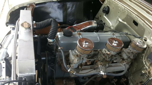 1953 Gold Chevrolet Bel Air/150/210