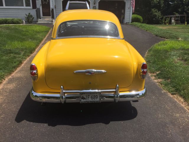 1953 Yellow Chevrolet Bel Air/150/210 Sedan