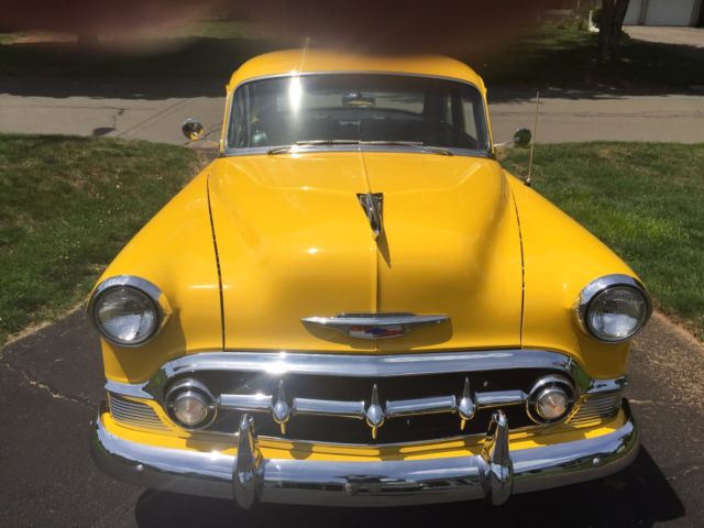 1953 Yellow Chevrolet Bel Air/150/210 Sedan