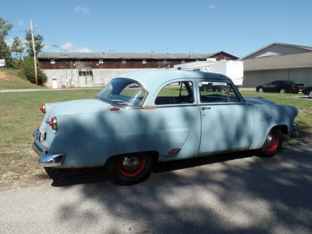 1953 Blue Ford Fairlane Coupe